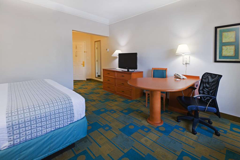 La Quinta By Wyndham Shreveport Airport Otel Oda fotoğraf