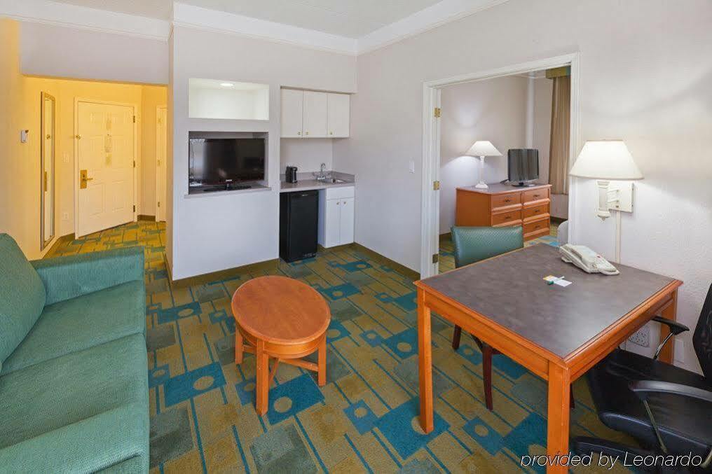 La Quinta By Wyndham Shreveport Airport Otel Dış mekan fotoğraf